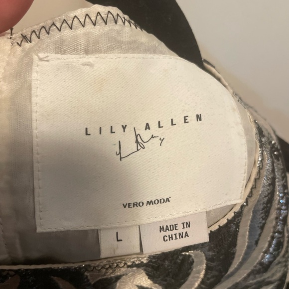 Lily Allen by Vero Moda Top Size Large - Picture 4 of 13